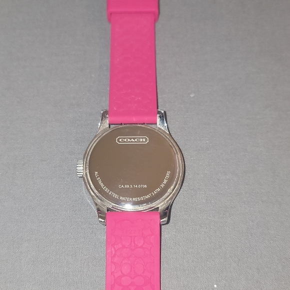 Coach Womens Fusia Watch - Picture 3 of 4